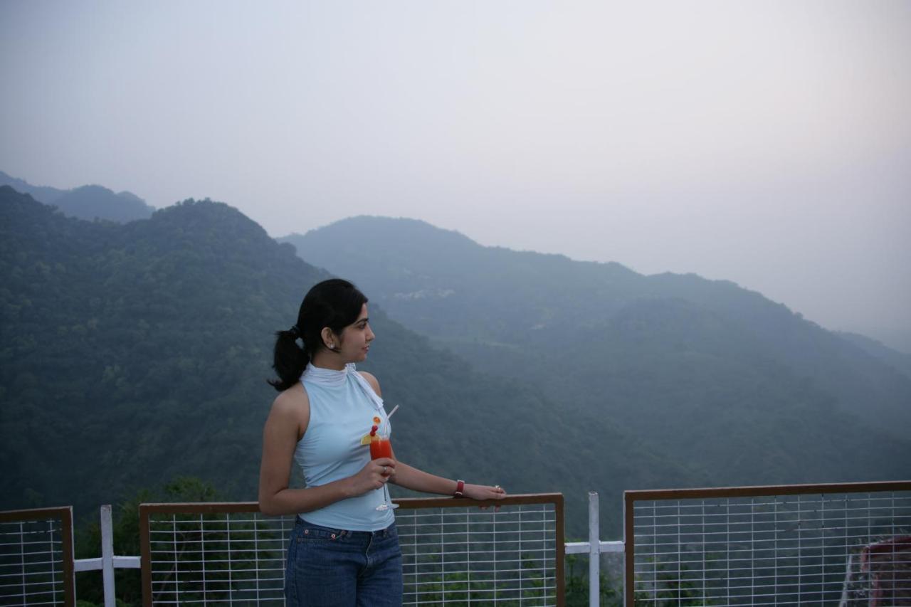 Timber Trail Base Resort - At The Foothills Of Adventure Parwanoo Экстерьер фото