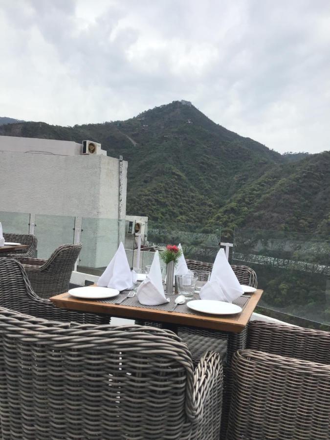 Timber Trail Base Resort - At The Foothills Of Adventure Parwanoo Экстерьер фото