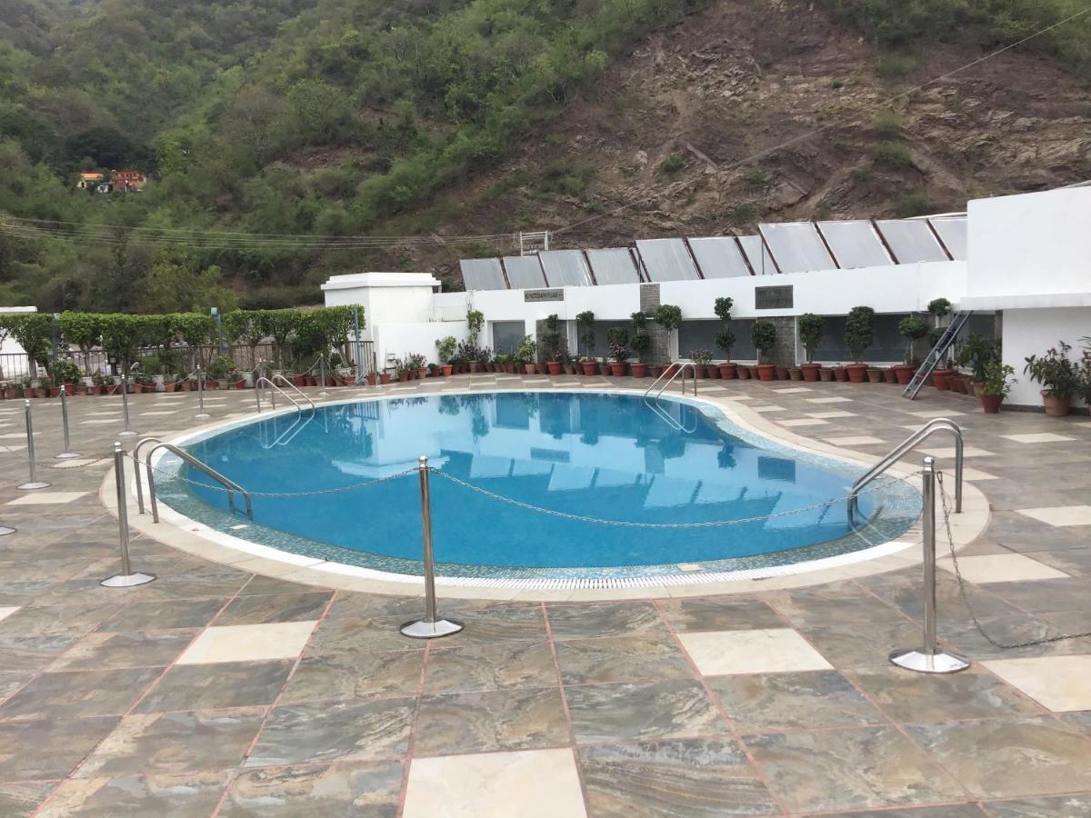 Timber Trail Base Resort - At The Foothills Of Adventure Parwanoo Экстерьер фото