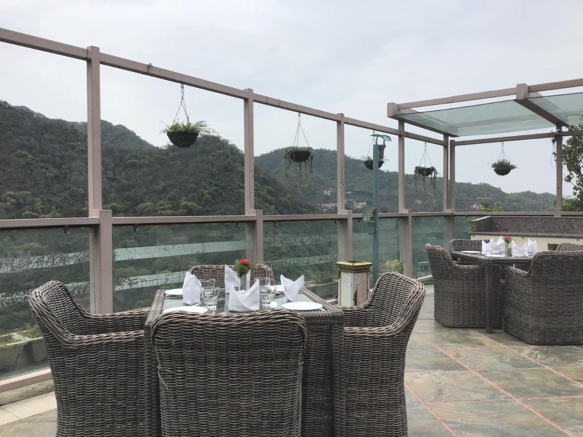 Timber Trail Base Resort - At The Foothills Of Adventure Parwanoo Экстерьер фото