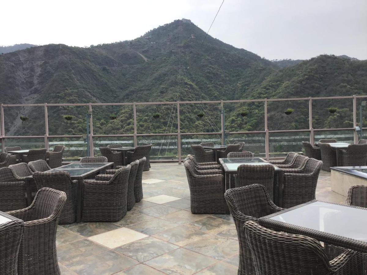 Timber Trail Base Resort - At The Foothills Of Adventure Parwanoo Экстерьер фото