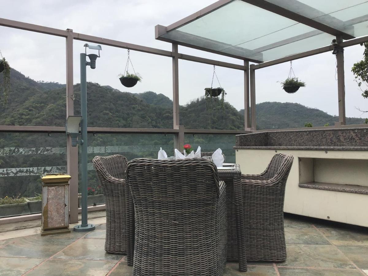Timber Trail Base Resort - At The Foothills Of Adventure Parwanoo Экстерьер фото