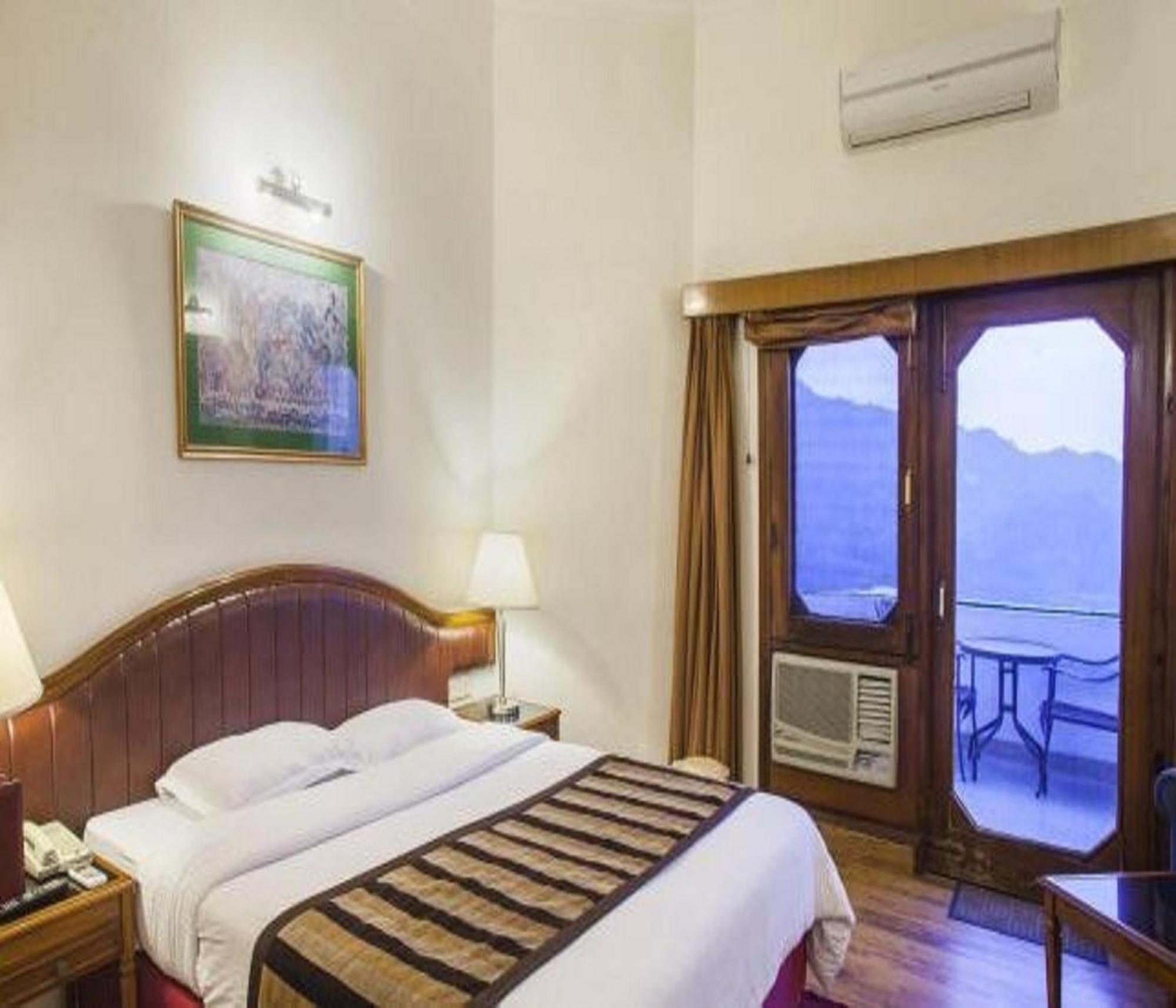 Timber Trail Base Resort - At The Foothills Of Adventure Parwanoo Экстерьер фото